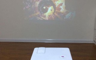 小帅投影仪的卓越性能与功能（一款便携、高清晰度的投影仪解决方案）