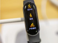 显示怪怪的？小米Mi Band 6 屏幕显示异常