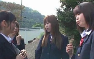 沐丝的表现如何？（探究以沐丝在MT2中的优势与劣势）