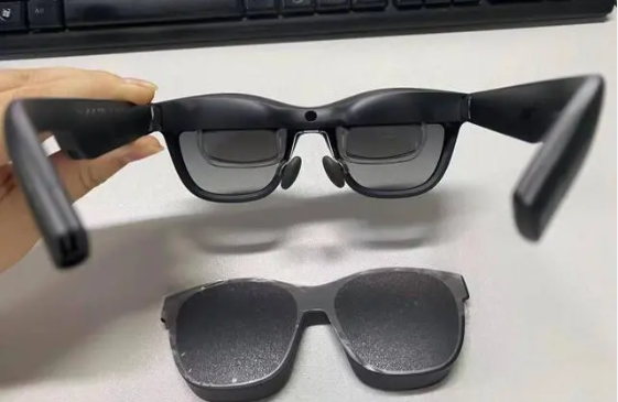 VR眼镜入门指南（VR眼镜：虚拟现实设备的使用技巧）-第3张图片-数科之翼