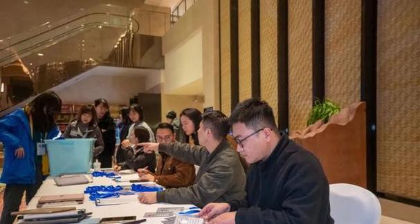艺术模式（探索艺术模式的魅力与创意潜能）-第2张图片-数科之翼