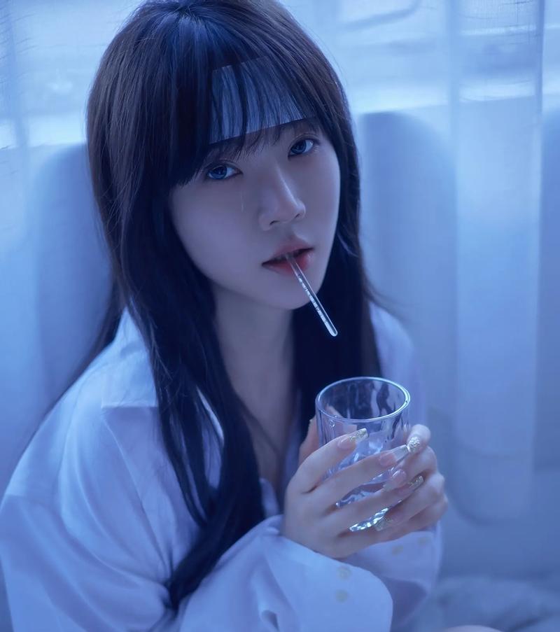 探索以24-240拍人像的艺术之美（用镜头捕捉人物瞬间，展现多样的情感与个性）-第3张图片-数科之翼