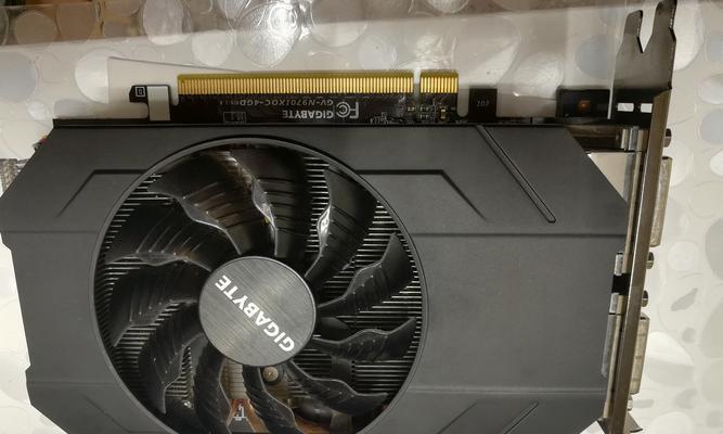 丽台GTX970公版性能全面解析（超强显卡性能助您畅玩游戏）-第2张图片-数科之翼