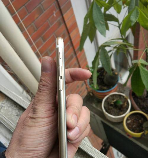 二手iPhone6s（品质保证，轻松拥有高端手机体验）-第3张图片-数科之翼