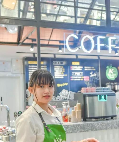 红板凳在线点餐——方便快捷的美食体验（让美食触手可及，红板凳在线点餐服务便捷高效）-第3张图片-数科之翼