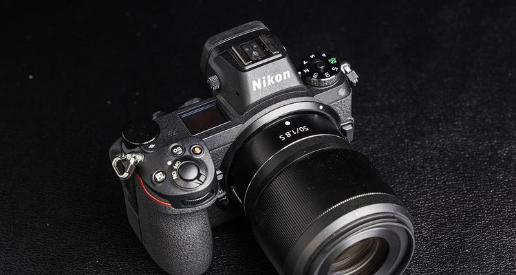 尼康50mm1.4老镜头（经典焦段，永恒魅力，再探尼康老镜头的瑰宝）-第1张图片-数科之翼
